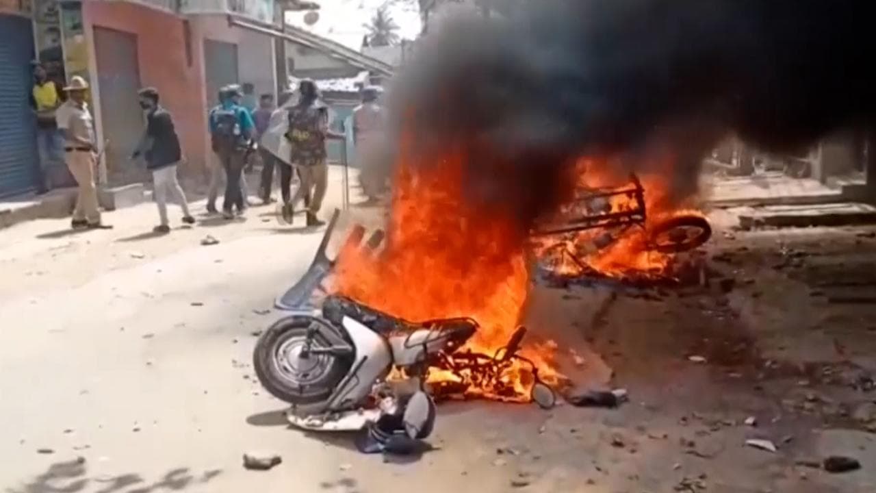 Bajrang Dal man murder: 3 held, Minister blames 'Muslim goons', Cong leader calls him 'mad'