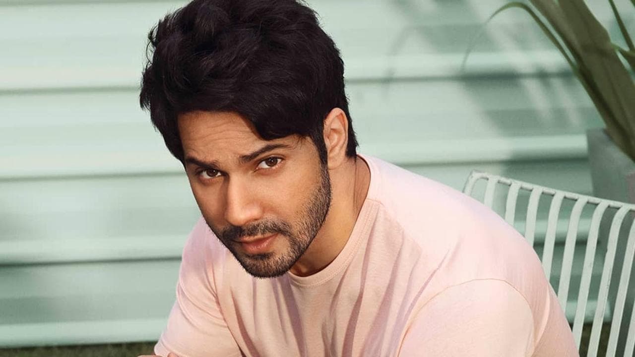 UAE के गोल्डन वीजा से सम्मानित हुए actor Varun Dhawan