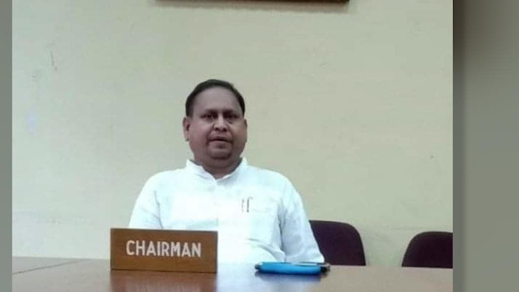 Watch! Humayun Kabir: টেবিলে পা তুলে বসবেন, ওসিকে হুমকি তৃণমূল বিধায়ক হুমায়ুন কবিরের! দেখুন ভিডিও