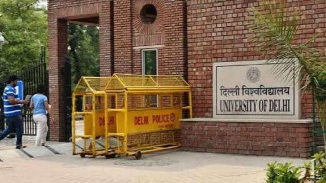 DU's academic council approves common entrance test: here's why it is being opposed
