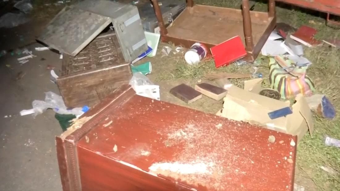 MP home minister backs vandals demands, asks Prakash Jha to think