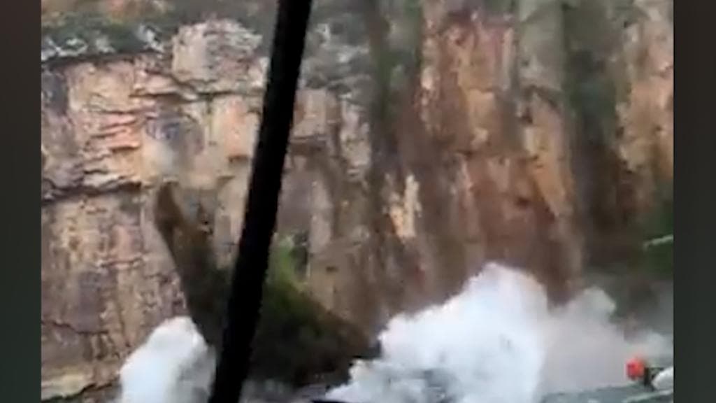 Brazil Accident: নৌকার উপর ভেঙে পড়ল পাহাড়ের চাঁই, মৃত্যু ৫ পর্যটকের