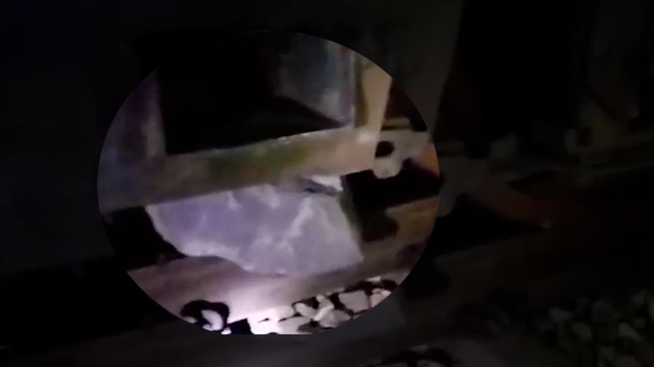 UP: Naini Duni Express saved from overturning in Moradabad