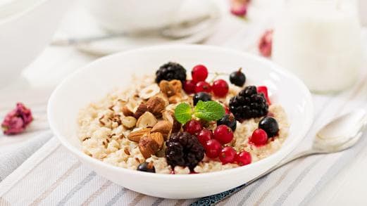 इम्यूनिटी बढ़ाने के लिए नाश्ते में शामिल करें ये फ़ूड आइटम्स