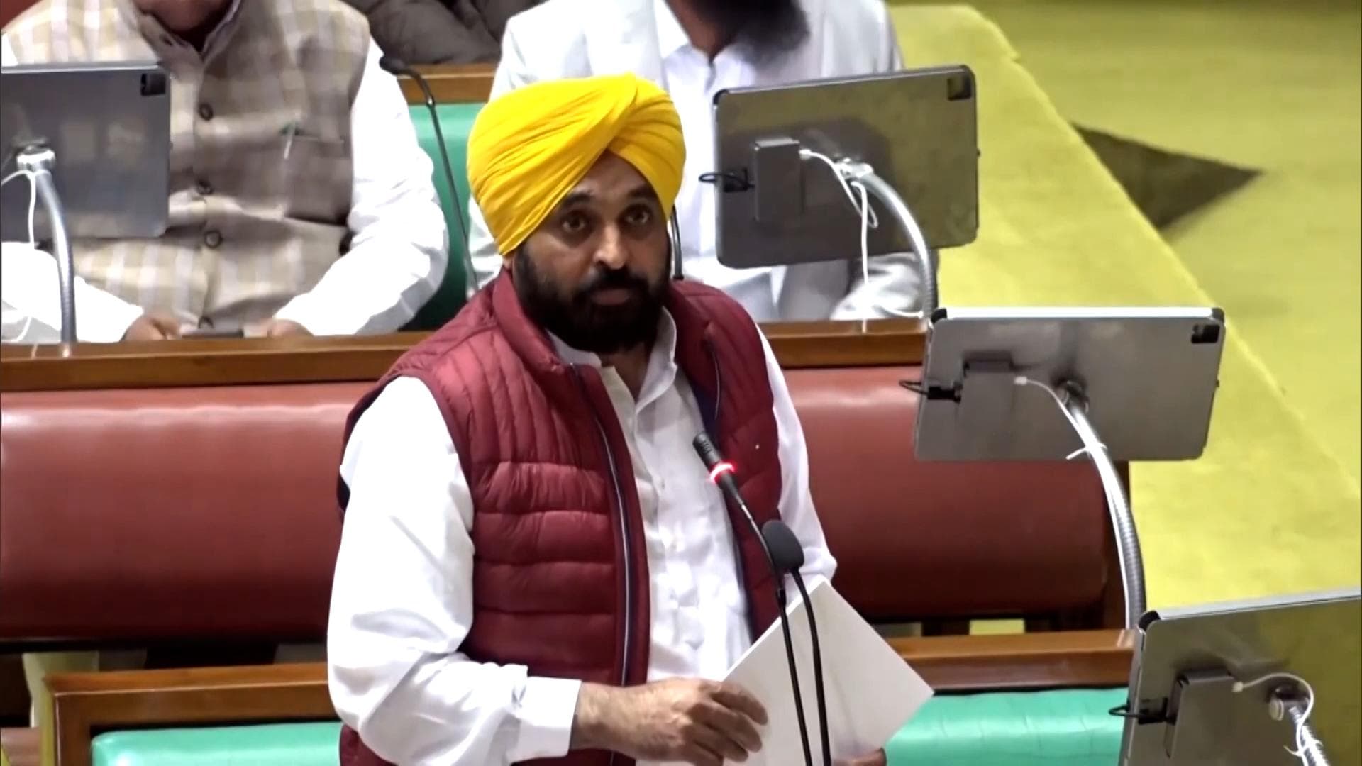 Farmers can sell sand that got deposited in fields during last year's floods: Punjab CM