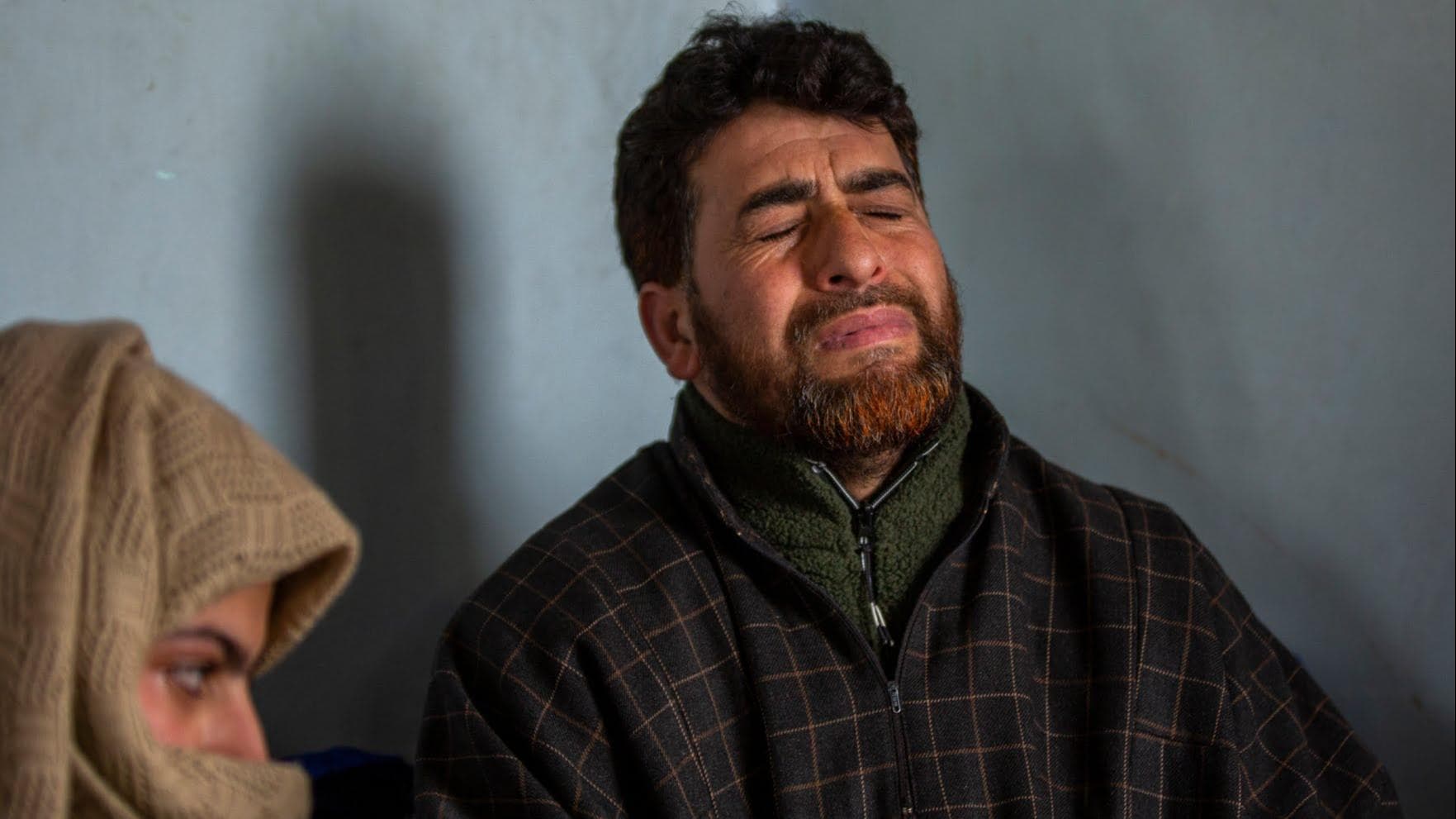 Jammu and Kashmir: 11 महीने से अपने बेटे के शव का इंतजार कर रहे हैं मुश्ताक अहमद वानी