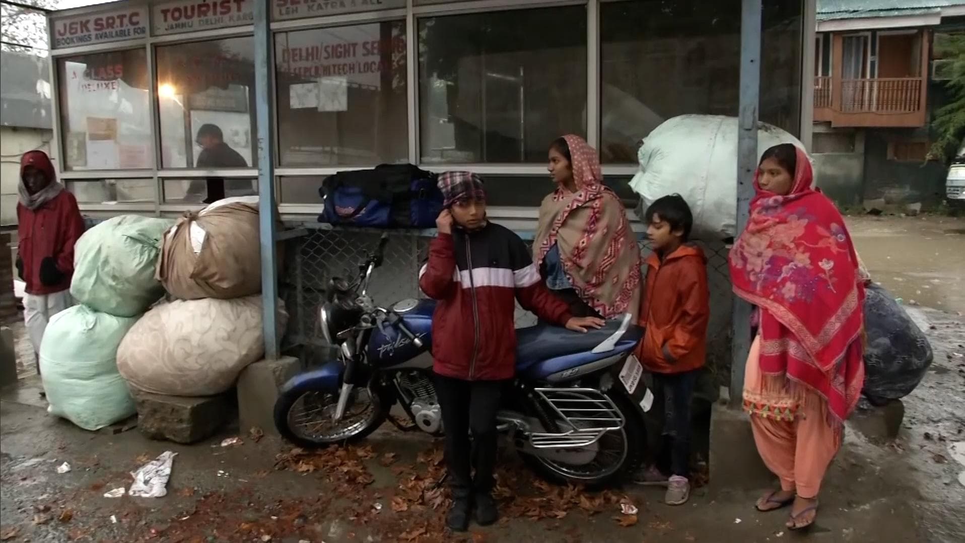 Scared for their lives, migrants labourers leave Kashmir