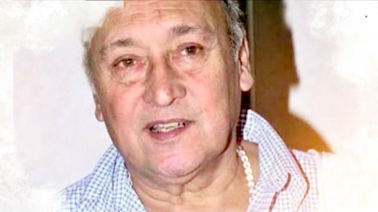 Victor Banerjee: শিল্পকলায় অবদানের জন্য অভিনেতা ভিক্টর বন্দ্যোপাধ্যায়কে পদ্মভূষণ সম্মান প্রদান কেন্দ্রের