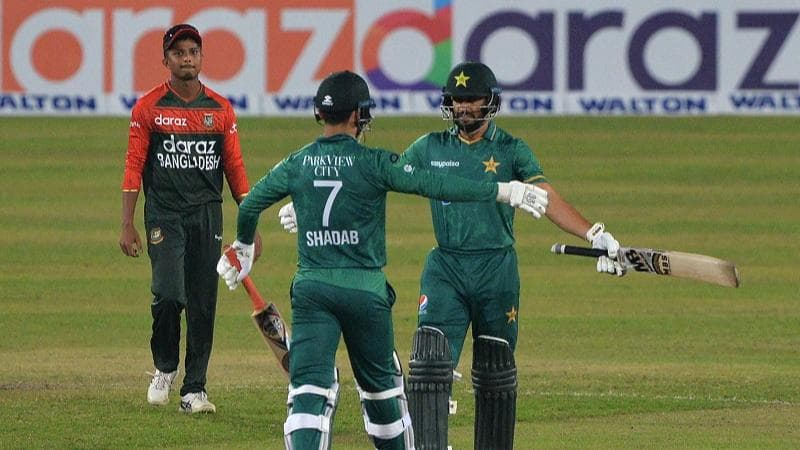 Pakistan hold its nerves to beat Bangladesh in a low-scoring 1st T20