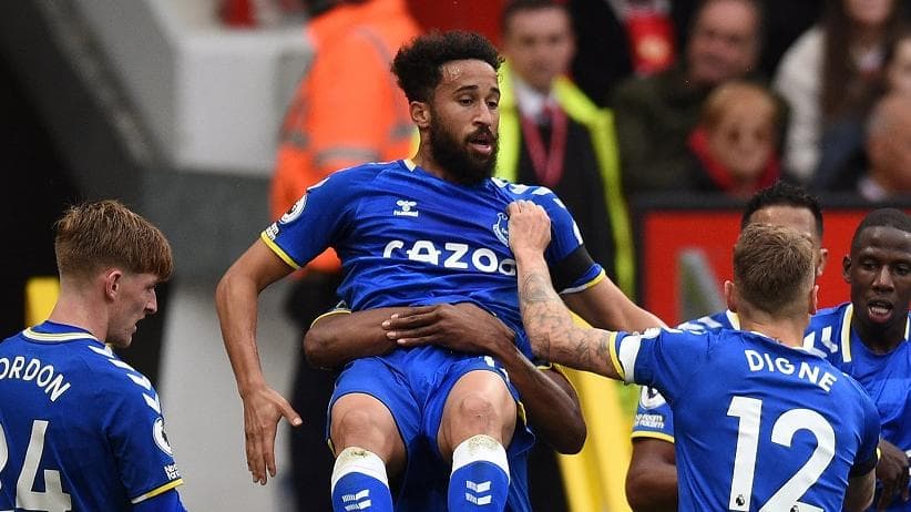 Premier League: Everton held Manchester United to a 1-1 draw at Old Trafford