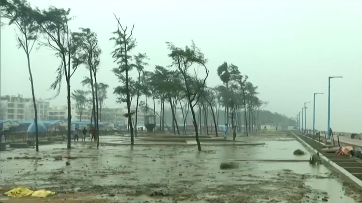Weather Update: শনিবার সকাল থেকেই নদিয়া জেলায় বিক্ষিপ্তভাবে বৃষ্টি, পূবালি হাওয়ার দাপটে রাজ্যে উধাও শীত