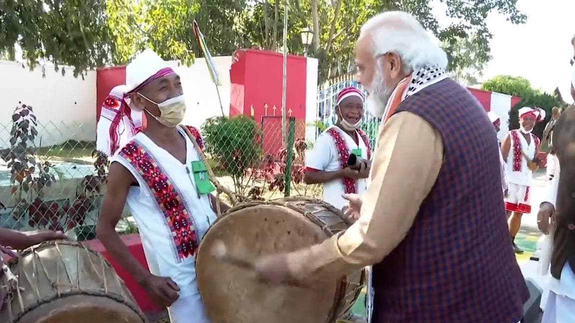 Modi: মণিপুরে ড্রাম বাজিয়ে, ত্রিপুরায় প্রকল্পের উদ্বোধন করে মানুষের মন জিততে মরিয়া নরেন্দ্র মোদী