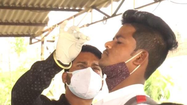 Corona Virus: देश में धीमी हो रही कोरोना की रफ्तार! 24 घंटे में 15,981 नए केस