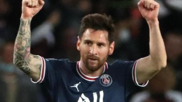 Lionel Messi tests negative for Covid-19, returns to France