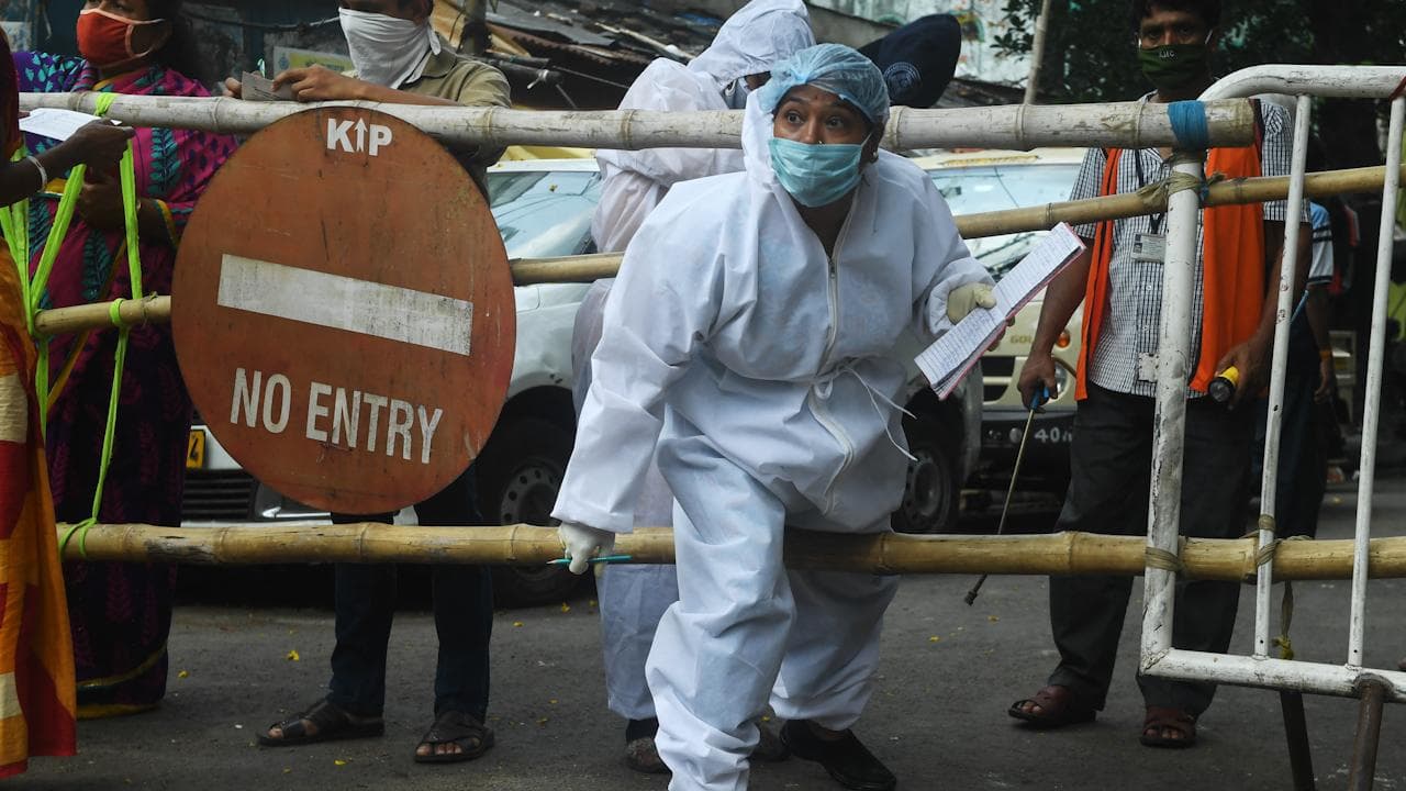 West Bengal Covid Update : রাজ্যে গত ২৪ ঘণ্টায় কোভিডে আক্রান্ত হয়েছেন ৭৫৮ জন, মৃত্যু হয়েছে ১১ জনের