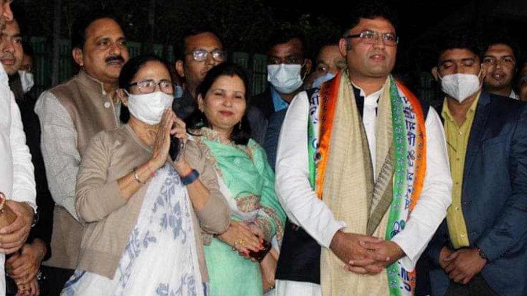 TMC: সদস্য না হয়েও তৃণমূলের ওয়ার্কিং কমিটির বৈঠকে ডাক পেলেন হেভিওয়েট কংগ্রেস নেতা