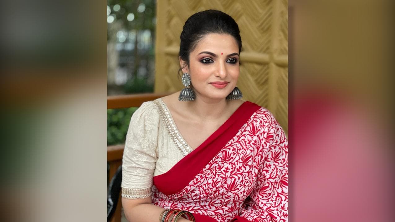 Tanusree Chakraborty Covid positive : করোনা আক্রান্ত তনুশ্রী চক্রবর্তী, কেমন আছেন অভিনেত্রী ?