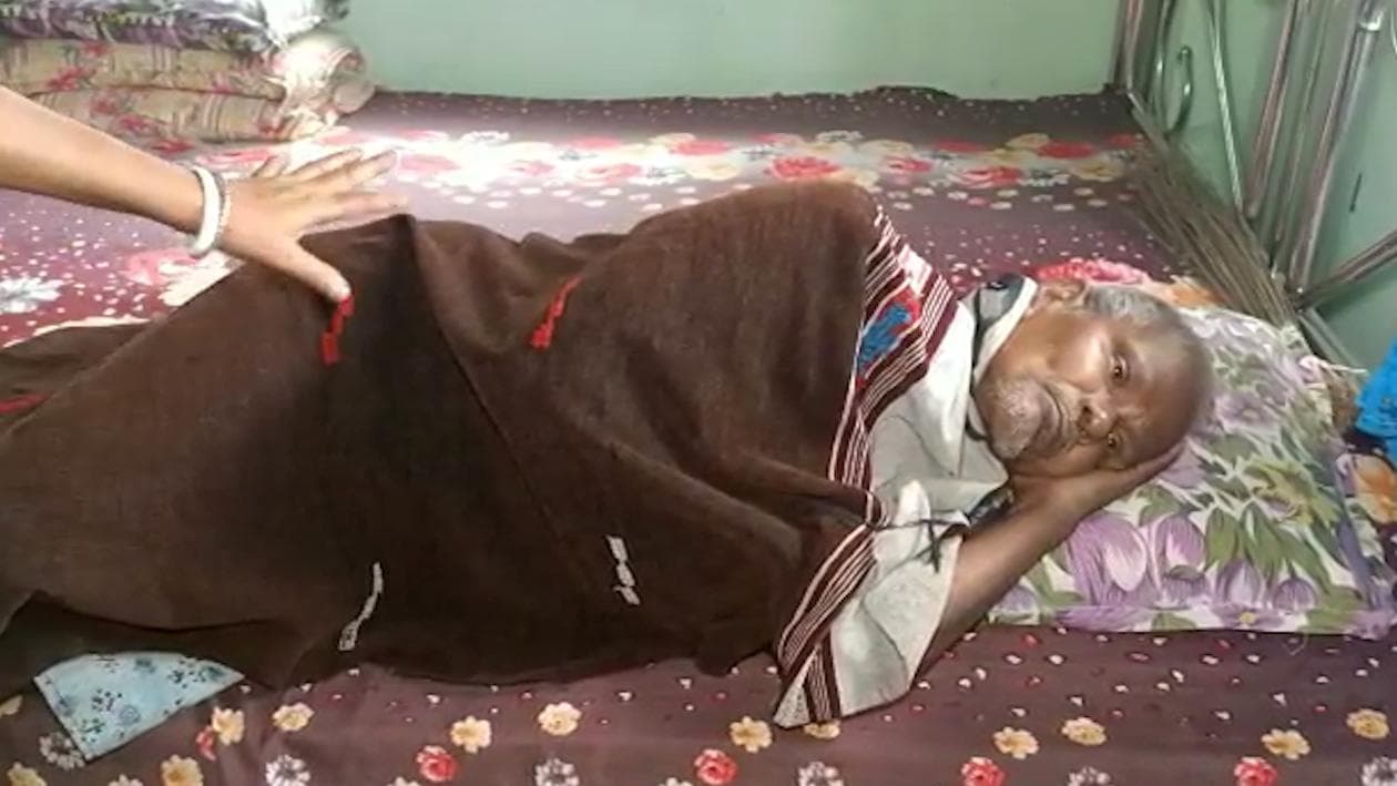 Narendrapur Incident: মদের আসরের প্রতিবাদ করে আক্রান্ত গৃহবধূ, রেহাই পেলেন না তাঁর শ্বশুর ও মেয়ে 