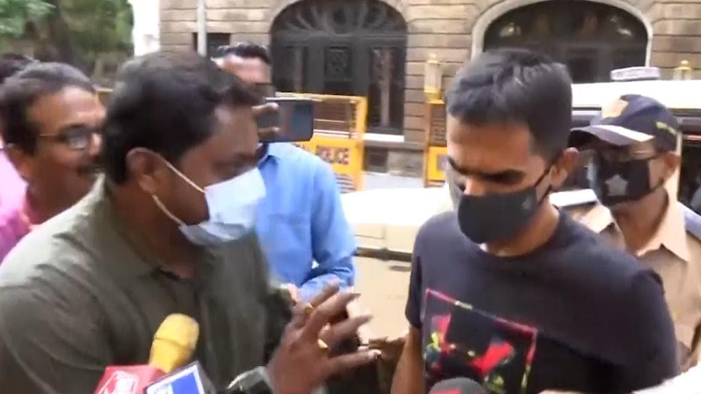 'My husband not a liar': Sameer Wankhede's wife hits back at Nawab Malik allegations