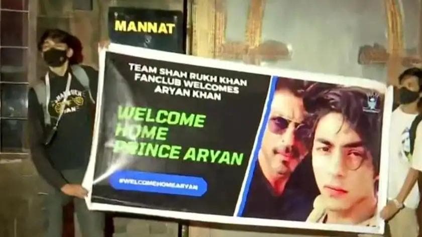 Welcome home prince: Fans celebrate Aryan Khan's bail outside Shah Rukh's bungalow 'Mannat'