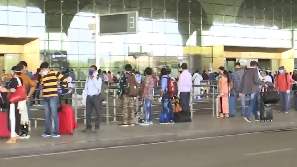 Omicron scare: 1000 landed in Mumbai from Africa in 15 days, 100 tested so far