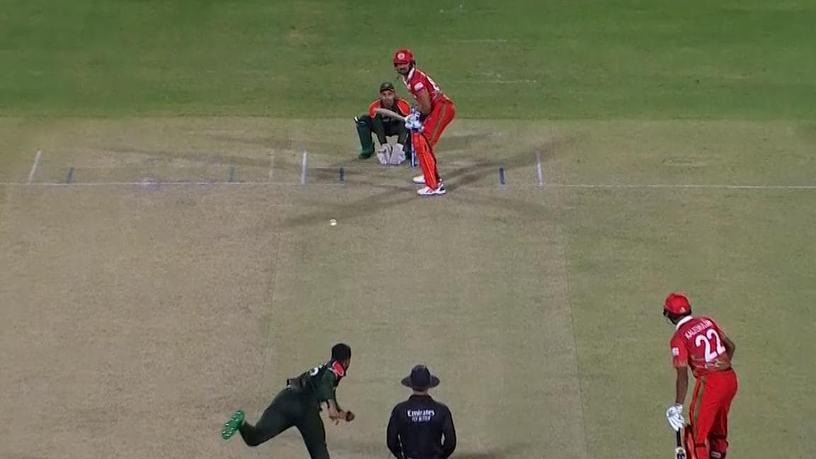 T-20 World Cup: ওমানকে হারিয়ে আশার প্রদীপ জ্বালিয়ে রাখল বাংলাদেশ