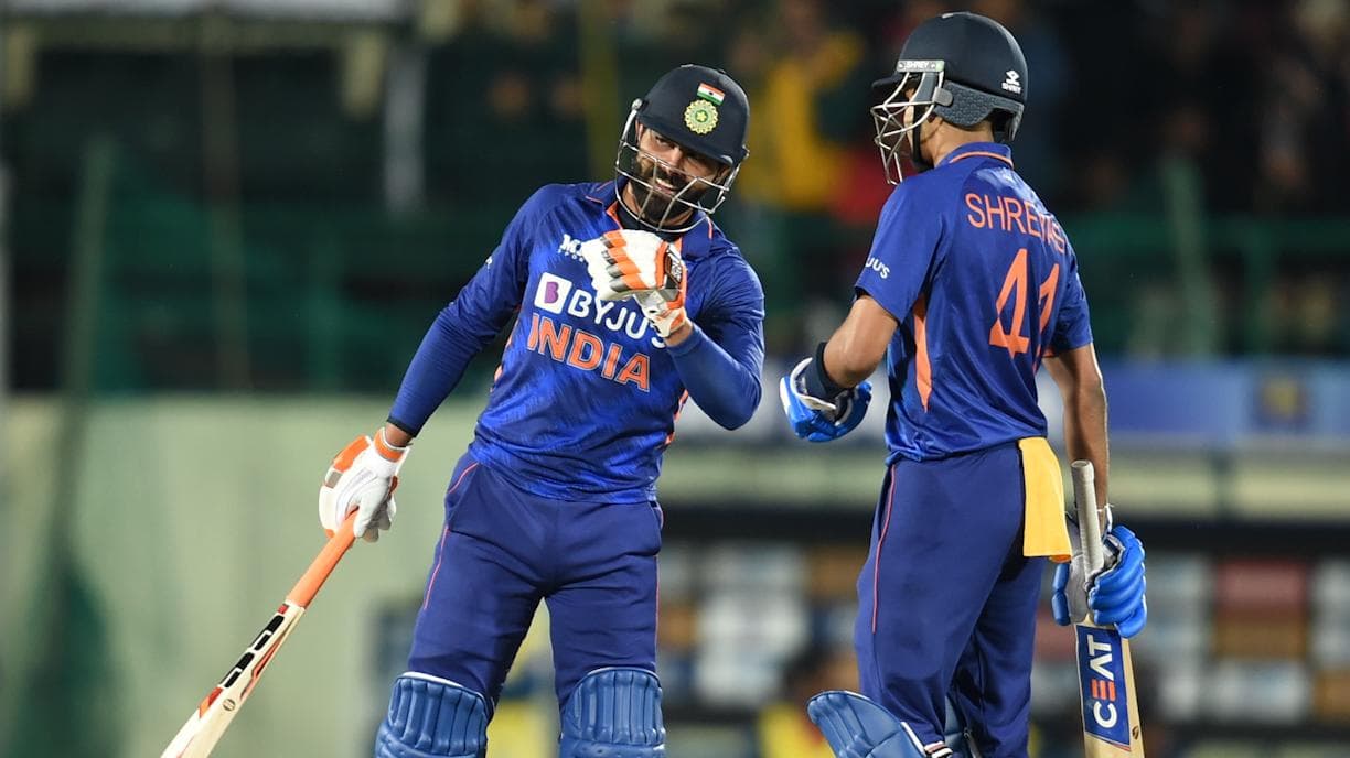 IND vs SL: Shreyas Iyer-Jadeja के तूफान में उड़ा श्रीलंका, दूसरा टी-20 जीतकर टीम इंडिया ने की सीरीज सील