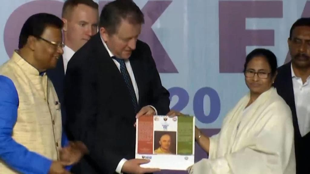 Kolkata: বছরের শুরুতেই হবে চলচ্চিত্র উৎসব ও বইমেলা, দিনঘোষণা করল রাজ্য