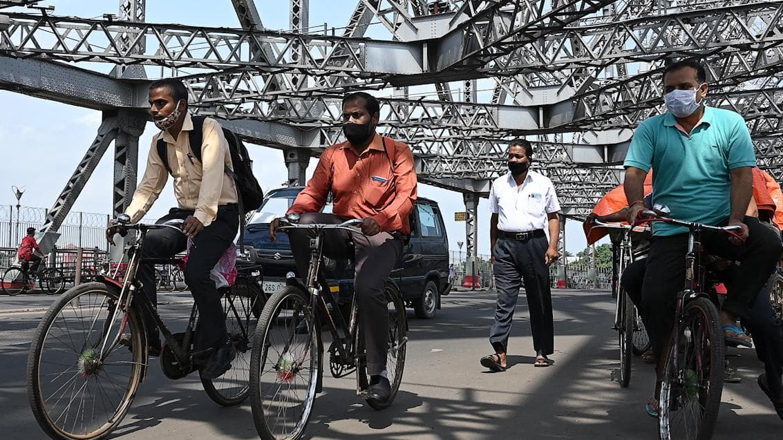 Covid in Bengal : রাজ্যে ফের উর্ধ্বমুখী কোভিড গ্রাফ, একদিনে আক্রান্ত ৭২৩ জন