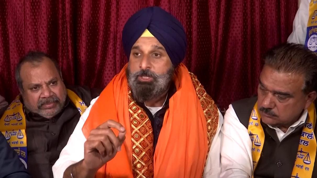 SC orders reprieve to SAD leader Bikram Singh Majithia wanted in drug case