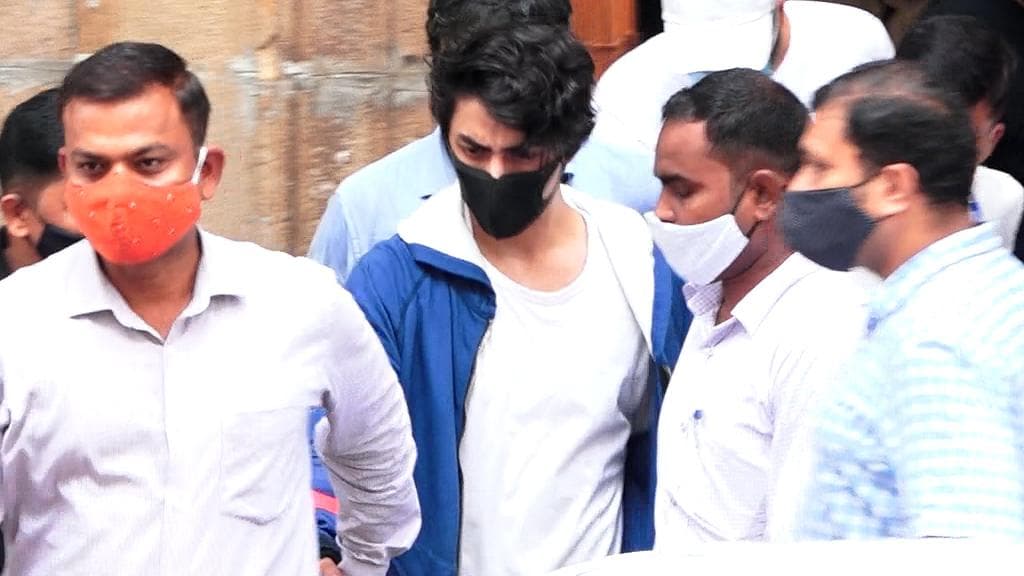 Aryan Drug Case: आर्यन और उनके दोस्तों को दोषी ठहराने के नहीं मिले सबूत, HC ने बेल ऑर्डर किया पब्लिश