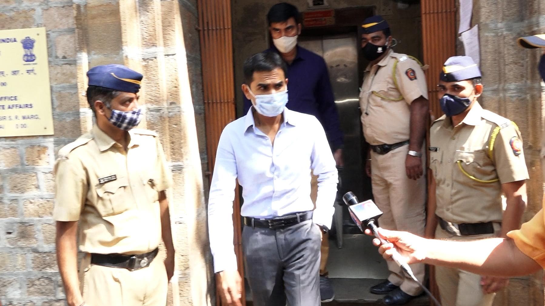 Aryan Khan Drug Case: ওয়াংখেড়েকে সরানোর অভিযোগ নাকচ এনসিবির, তদন্তে দিল্লির স্পেশাল টিম