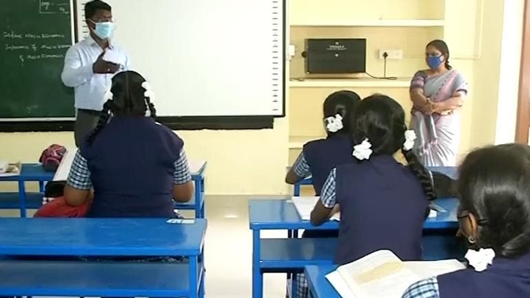 Yogi govt begins training for centre management in view of UP Board exams