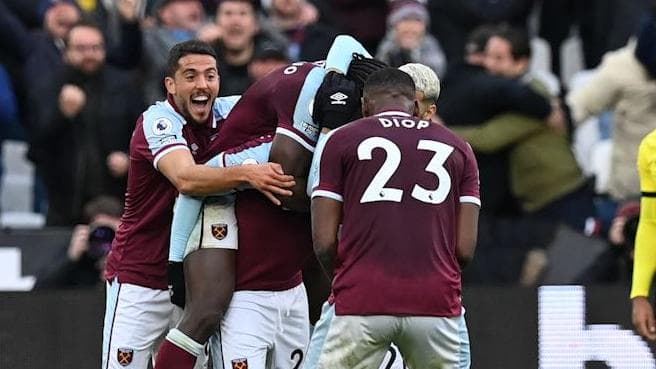 Premier League: West Ham spoils table leaders Chelsea's outing with 3-2 win