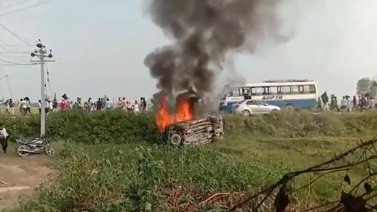 Lakhimpur Violence: केंद्रीय मंत्री के बेटे की कार से कुचले 4 किसान, जवाबी हिंसा में मारे गए 5 लोग