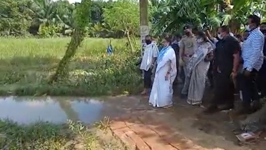 Arambag flood update: 'দুয়ারে বন্যা', ক্ষোভে ফুঁসছে কালিপুর, আশ্বস্ত করতে কী বার্তা দিলেন মুখ্যমন্ত্রী?  