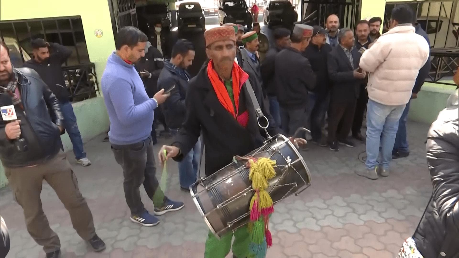 Watch: Congress workers celebrate as party inches closer to majority in Himachal