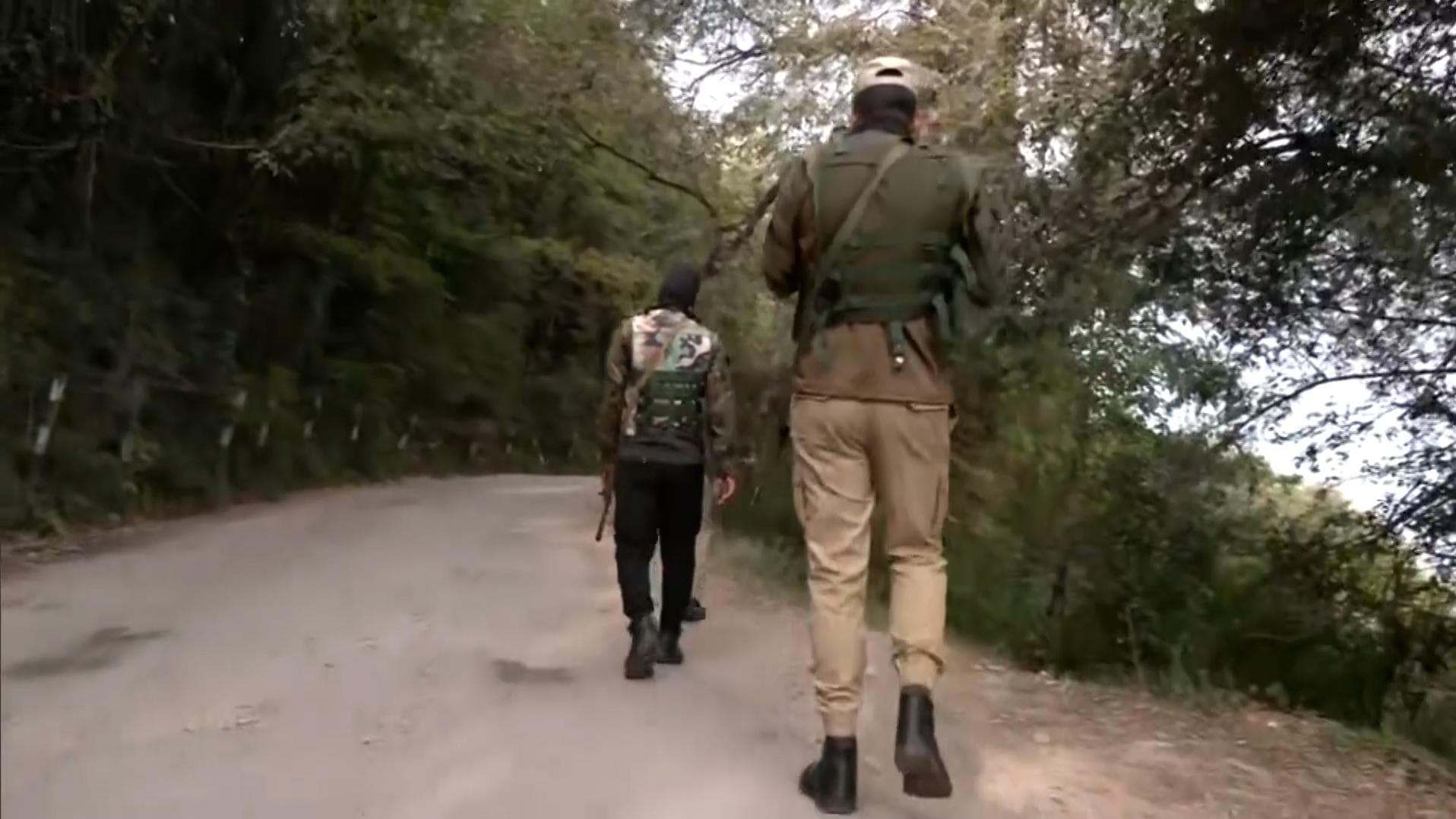 Army jawan, 2 policemen injured in fresh encounter with terrorists in J&K's Poonch