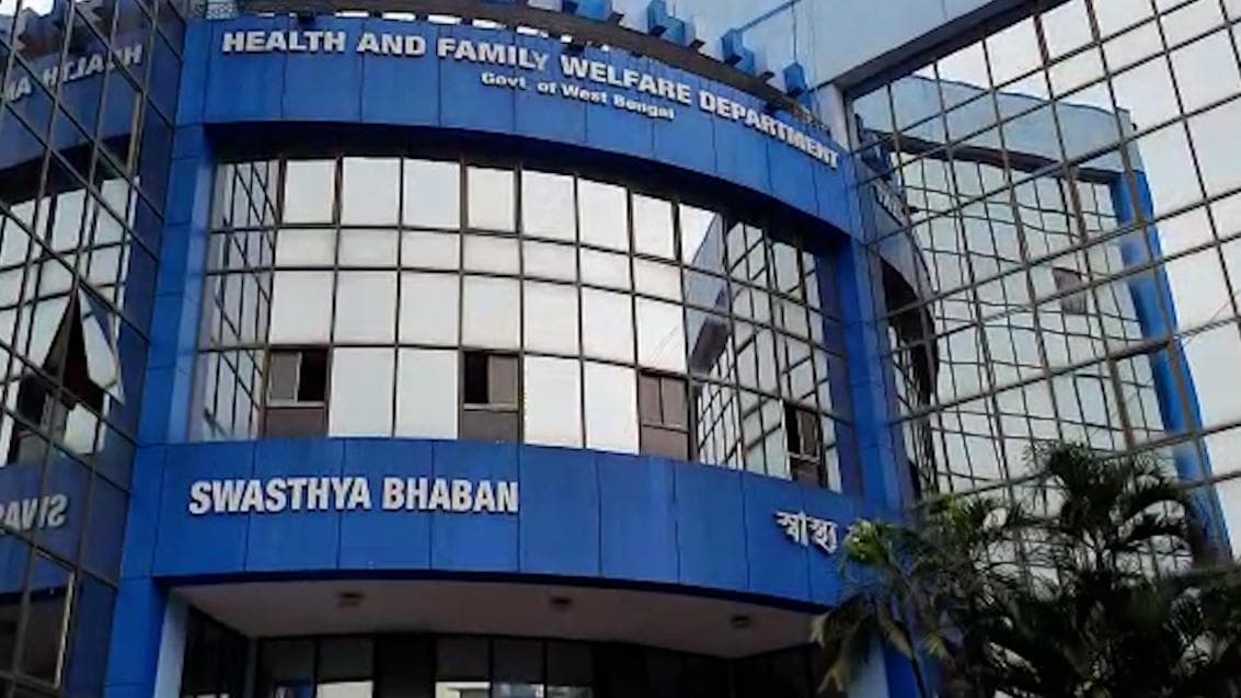 Bengal Covid : সামান্য কমল দৈনিক সংক্রমণ, রাজ্যে ২৪ ঘণ্টায় আক্রান্ত ৮০৫; মৃত্যু ১১ জনের