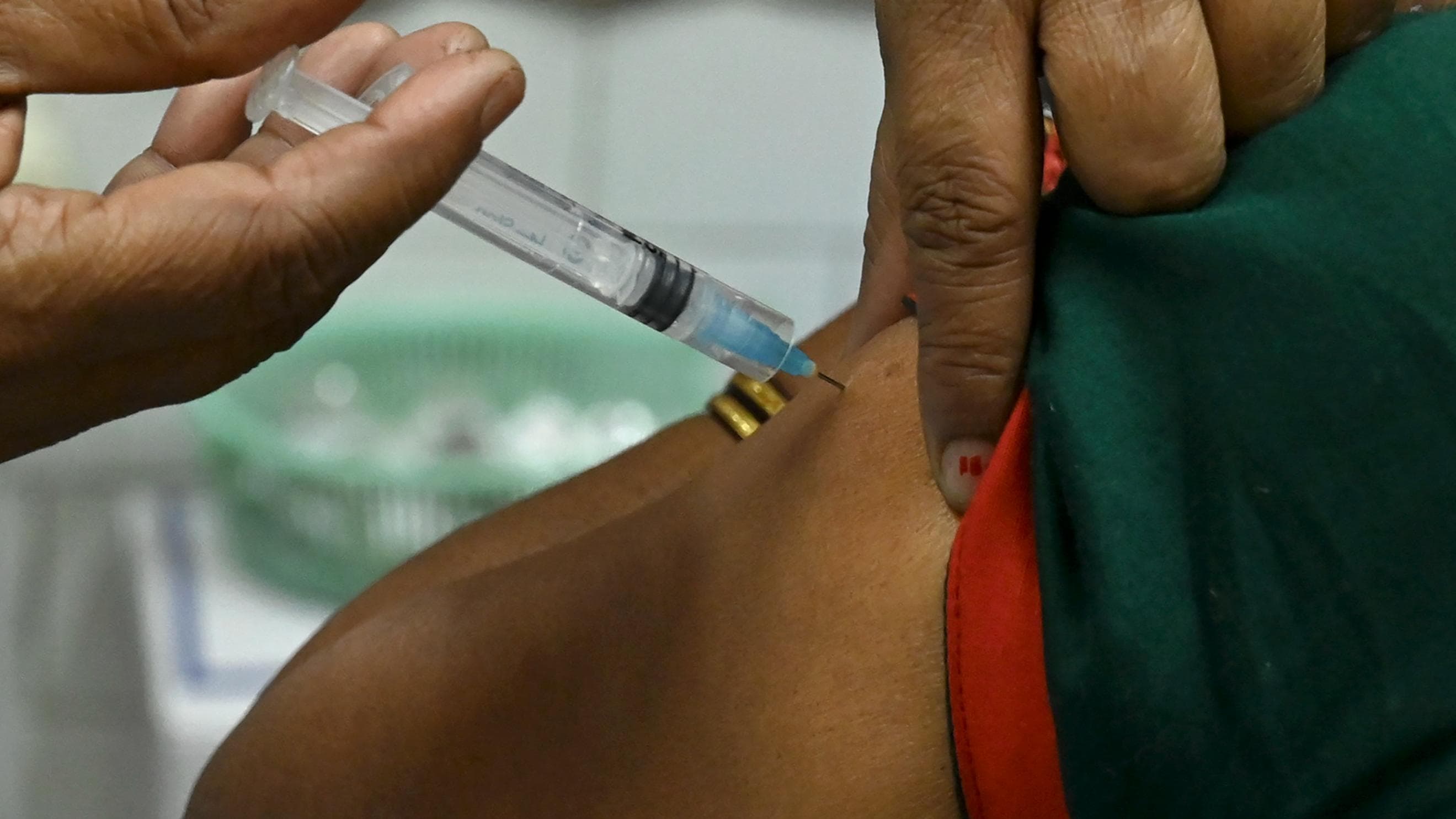 On Biz Buzz | Cipla CEO Exclusive, Covid boosters not 'true boosters'