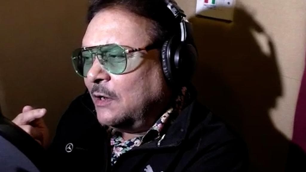 Madan Mitra: 'অমিতাভ থেকে উত্তম পয়সা নিয়ে কাজ করে, কিন্তু এমএম পয়সা নেয় না', ছবির ডাবিং সেরে বললেন মদন