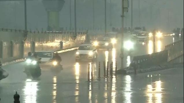 Delhi Rains: अक्टूबर की बारिश ने तोड़ा 61 साल का रिकॉर्ड, 7 साल बाद साफ हवा में सांस ले रही है दिल्ली