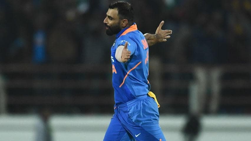 मोहम्मद शमी पर घटिया टिप्पणी को लेकर Facebook ने लिया एक्शन, हटाए Abusive कमेंट्स