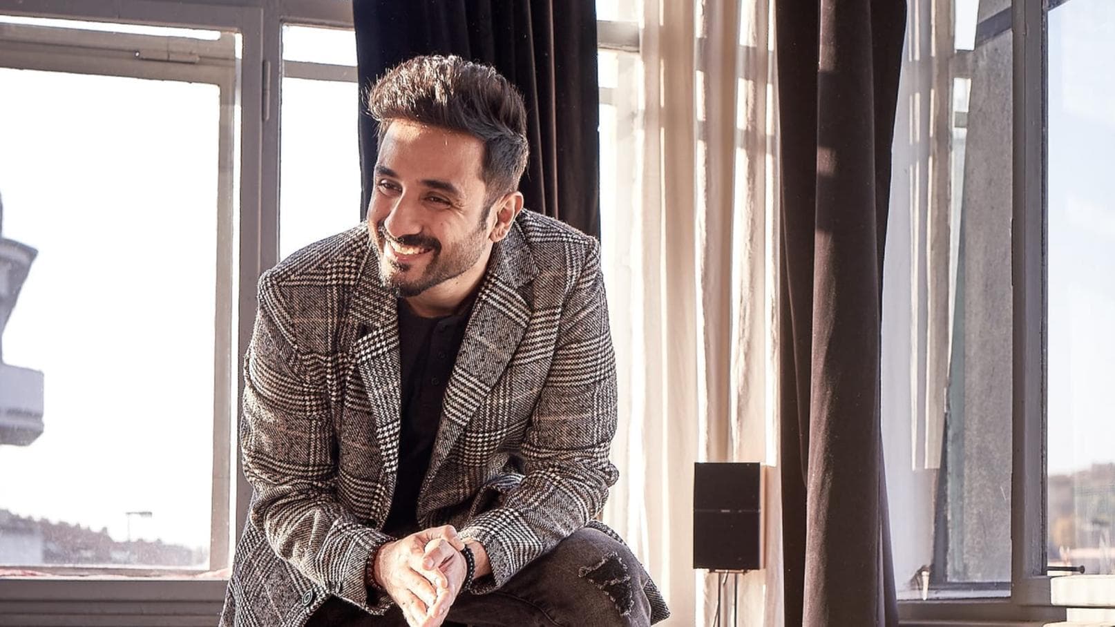 Vir Das tests positive for Covid-19, goes into deep thought about considering embroidery 