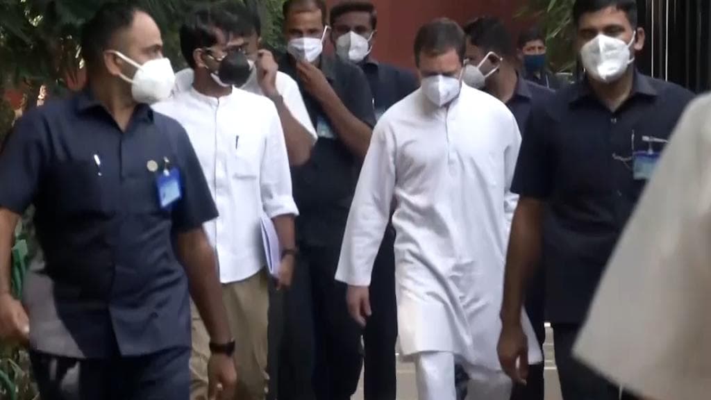 TMC, Mamata Banerjee: কংগ্রেসের সঙ্গে দূরত্ব তৈরি ভুল পদক্ষেপ, মমতা ফিরতেই বার্তা শিবসেনার