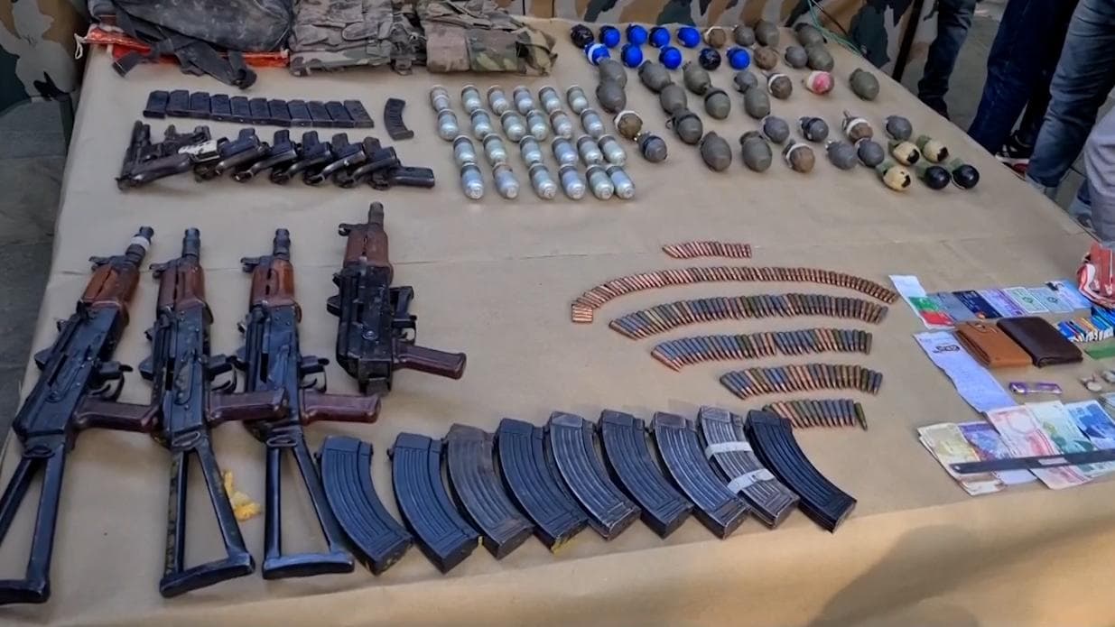 J&K में सेना को मिली बड़ी कामयाबी, उरी सेक्टर में बड़ी मात्रा गोला बारूद लिए तीन आतंकी मार गिराए