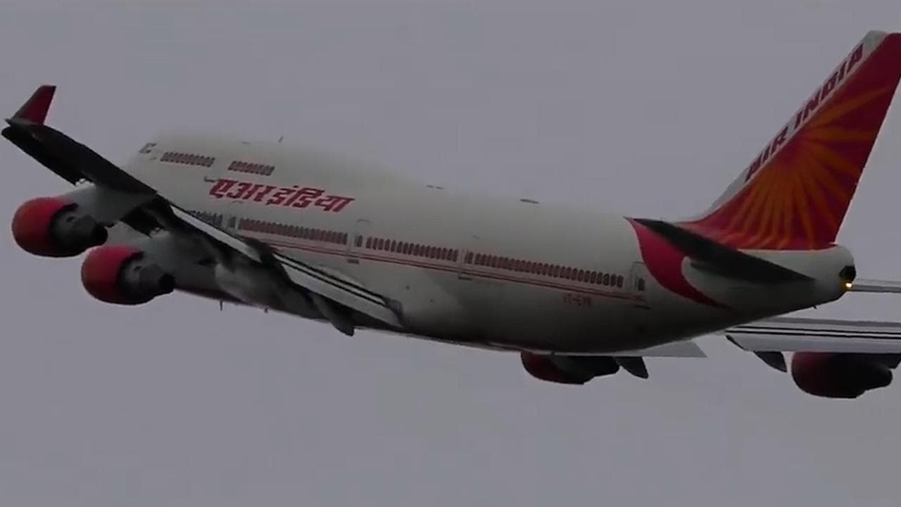 Domestic Flights से हटेगी पाबंदियां, 18 अक्टूबर से 100% यात्रियों के साथ उड़ान भरेंगे घरेलू विमान