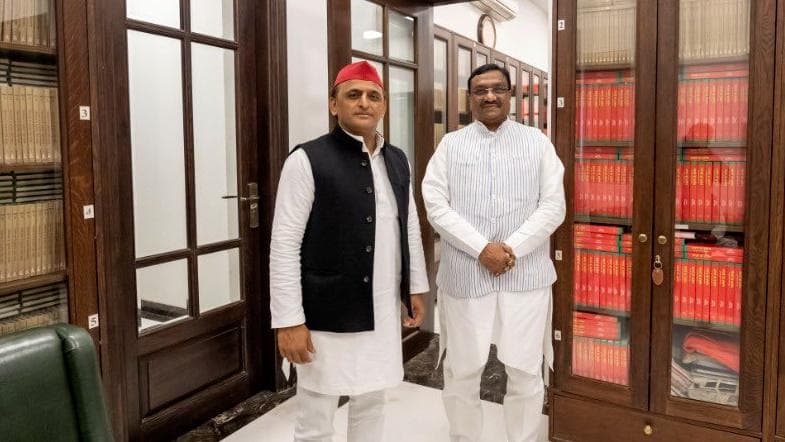 UP Elections 2022 | Less than a month before polls, BJP loses another third minister