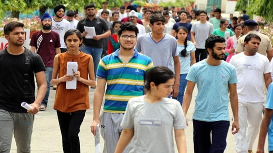 Centre to review income cap for Economically Weaker Section quota in NEET