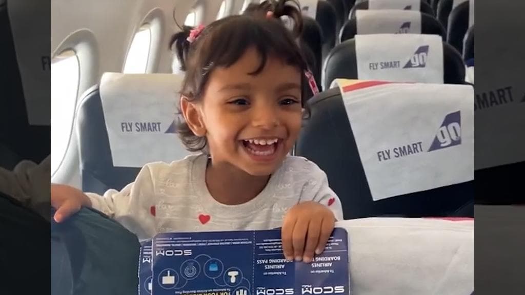 Watch: little girl finds out flight's pilot is her father, her reaction is adorable